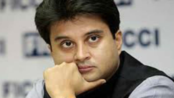 কী করবেন জ্যোতিরাদিত্য সিন্ধিয়া?