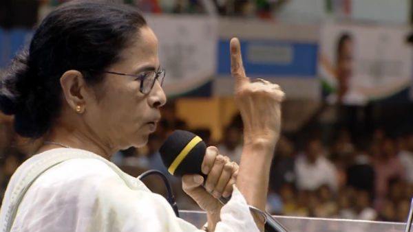 মালদহের নেতারা কবে ঐক্যবদ্ধ হবেন, প্রশ্ন মমতার