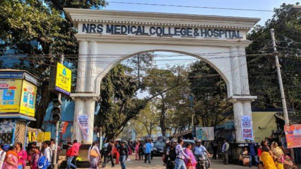 আসেনি নমুনা রিপোর্ট, সন্দেহজনক করোনা আক্রান্তের মৃত্যু এনআরএস-এ আসেনি নমুনা রিপোর্ট, সন্দেহজনক করোনা আক্রান্তের মৃত্যু এনআরএস-এ