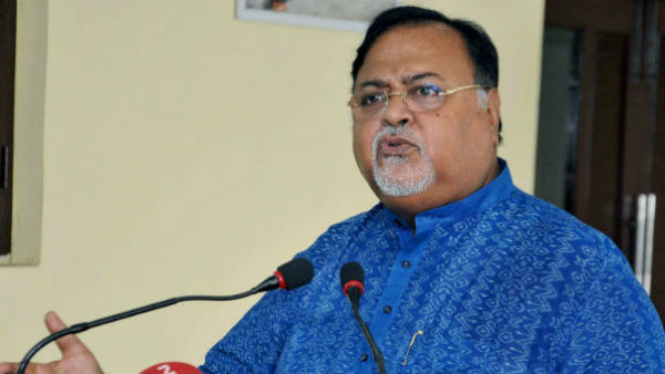 পার্থ চট্টোপাধ্যায়ের সাহায্য