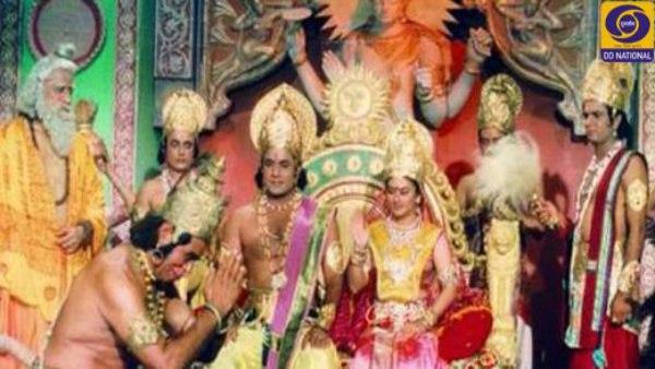প্রতিদিন দিনে ২ বার সম্প্রচার