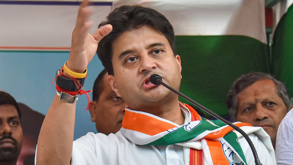 কংগ্রেস ছাড়লেন জ্যোতিরাদিত্য