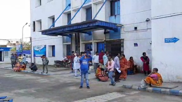 হাসপাতালে দালাল চক্র, রায়গঞ্জ হাসপাতালে সিআইডির টিম হাসপাতালে দালাল চক্র, রায়গঞ্জ হাসপাতালে সিআইডির টিম