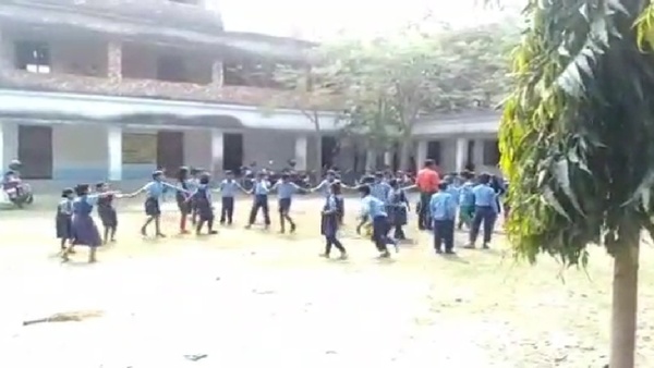প্রশিক্ষণ পর্বে রাধুনিরা, স্কুলের মিডডে মিলের রান্নায় শিক্ষিকারা প্রশিক্ষণ পর্বে রাধুনিরা, স্কুলের মিডডে মিলের রান্নায় শিক্ষিকারা