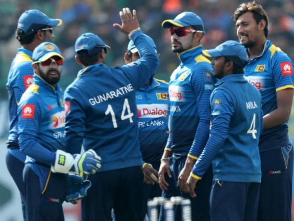 শ্রীলঙ্কা দলের কোন ক্রিকেটার কোয়ারেন্টাইনে