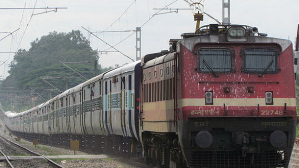 করোনা ভাইরাস আতঙ্কের জেরে দক্ষিণ পূর্ব রেলে ব্যাপক তৎপরতা করোনা ভাইরাস আতঙ্কের জেরে দক্ষিণ পূর্ব রেলে ব্যাপক তৎপরতা