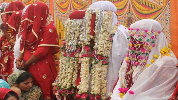 কলকাতায় বিয়ে করেন ২০১১ সালে