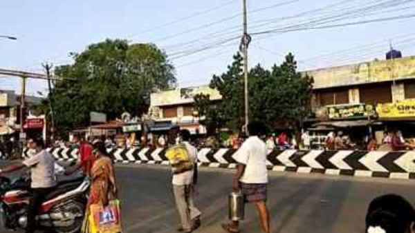 জায়গায় জায়গায় লকডাউন না মানার অভিযোগ