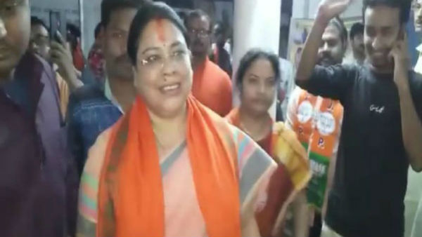 কোয়ারেন্টাইনে না থেকে মাস্ক বিলির অভিযোগ