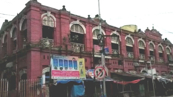 করোনা পৌঁছল কোর্ট লক আপে, আতঙ্কপুরী হয়ে উঠছে হাওড়া করোনা পৌঁছল কোর্ট লক আপে, আতঙ্কপুরী হয়ে উঠছে হাওড়া