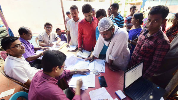 আবাসিকদের ঘিরে আরও সমস্যা