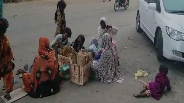 পাকিস্তানে করোনা সংক্রমণ লাগামহীন আকার ধারণ করেছে