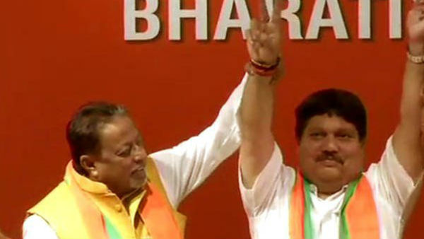 পুলিশকে সঙ্গে নিয়ে হামলার অভিযোগ