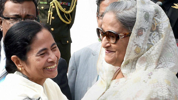 আম্ফান: বাংলাদেশ থেকে হাসিনার ফোন মমতাকে! কী কথা হল দুই নেত্রীর আম্ফান: বাংলাদেশ থেকে হাসিনার ফোন মমতাকে! কী কথা হল দুই নেত্রীর