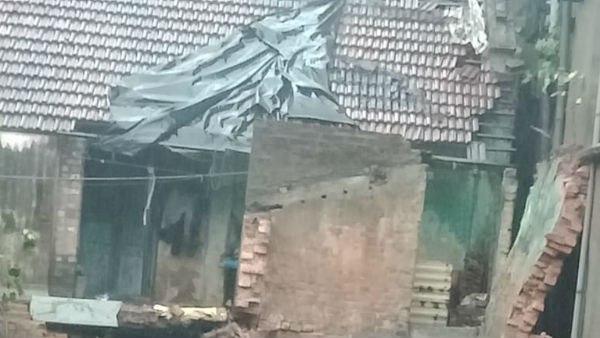 রাজ্যে কমপক্ষে মৃত ১২