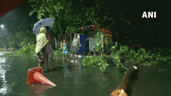 ১০-১২ জনের মৃত্যু