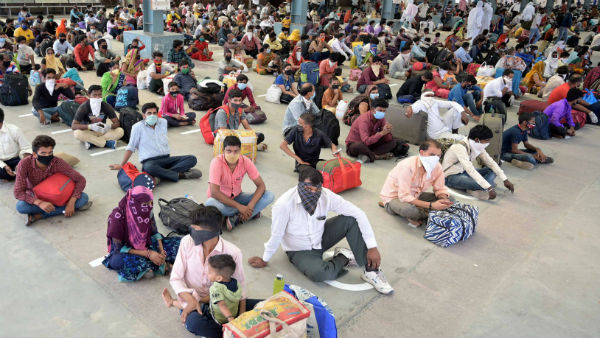 ১৫০০ যাত্রী নিয়ে ফেরে শ্রমিক স্পেশাল ট্রেন