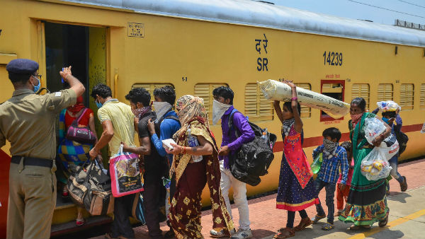 গন্তব্য পুরুনিয়া না নিউ জলপাইগুড়ি তা নিয়ে চলে ধন্দ