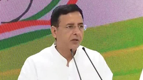 মোদী সরকার অর্থনৈতিকভাবে সমাজবিরোধী! লকডাউনের আবহে যুক্তি সাজিয়ে তোপ কংগ্রেসের মোদী সরকার অর্থনৈতিকভাবে সমাজবিরোধী! লকডাউনের আবহে যুক্তি সাজিয়ে তোপ কংগ্রেসের
