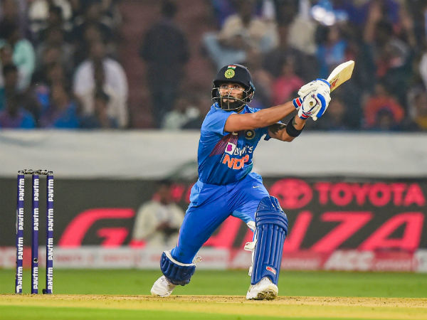 দলে আরও তিন ভারতীয়