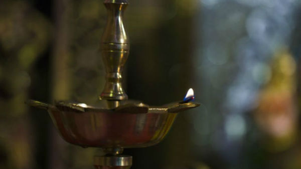 করোনা মুক্তিকে নরবলি