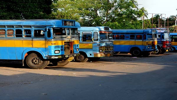 মুখ্যমন্ত্রীর প্রস্তাব মানছেন না বাসমালিকরা