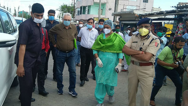 সন্দেশখালিতে আম্ফান বিধ্বস্ত এলাকা পরিদর্শনে কেন্দ্রীয় প্রতিনিধি দল সন্দেশখালিতে আম্ফান বিধ্বস্ত এলাকা পরিদর্শনে কেন্দ্রীয় প্রতিনিধি দল