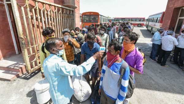 ২০১৯শের শেষভাগে নাগরিকত্ব আইনের বিরুদ্ধে গর্জে ওঠে দেশের সংখ্যালঘুরা