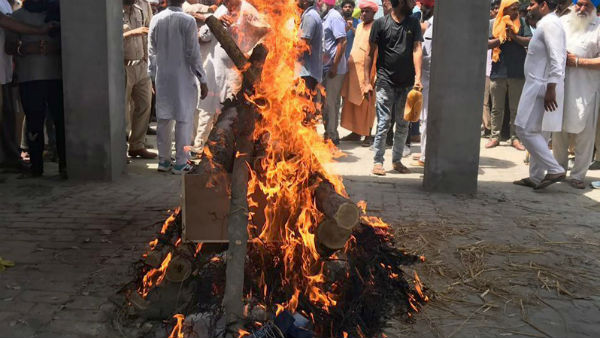 রোগীর পরিবারকে না জানিয়েই সৎকার