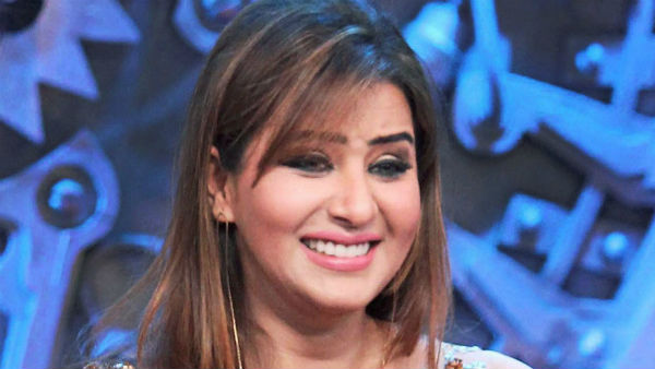 একদিনে ২০টি আইনি নোটিশ, স্বজন পোষণ নিয়ে সরব হলেন শিল্পা শিন্ডে একদিনে ২০টি আইনি নোটিশ, স্বজন পোষণ নিয়ে সরব হলেন শিল্পা শিন্ডে