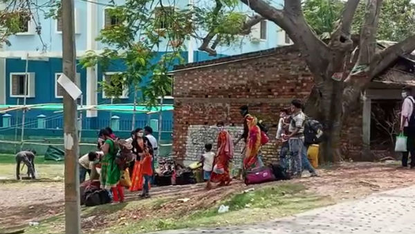 বসিরহাটে ঘরে ফিরল ৩ হাজারেরও বেশি পরিযায়ী শ্রমিক বসিরহাটে ঘরে ফিরল ৩ হাজারেরও বেশি পরিযায়ী শ্রমিক