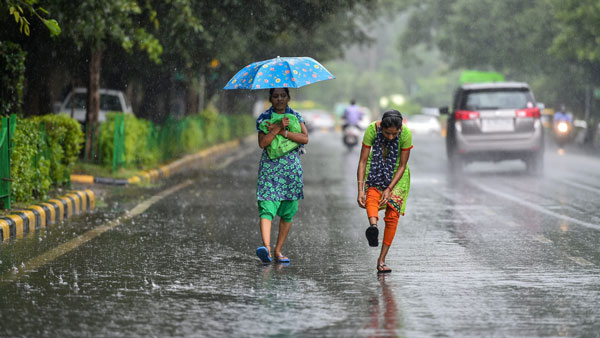 বর্যা আসছে, বাংলায় ভারী বর্ষণের পূর্বাভাস হাওয়া অফিসের বর্যা আসছে, বাংলায় ভারী বর্ষণের পূর্বাভাস হাওয়া অফিসের