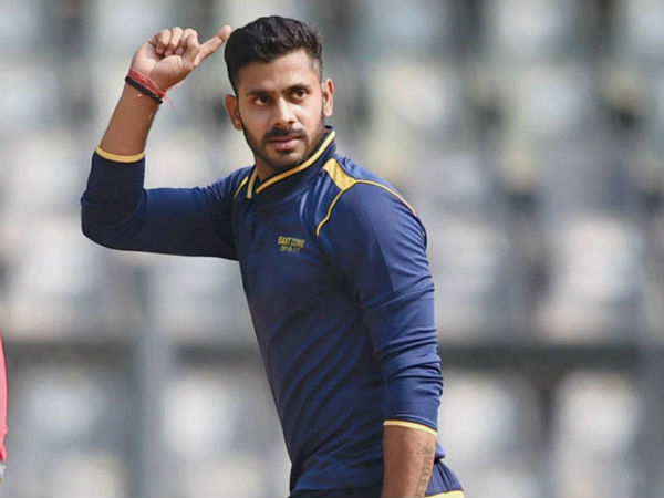 জাতীয় দলে পক্ষপাতিত্বের অভিযোগ করলেন মনোজ