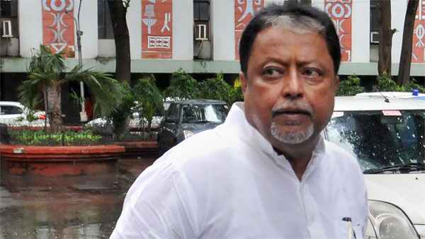 মুকুলের ‘দূরত্ব' তৈরির ব্যাখ্যা