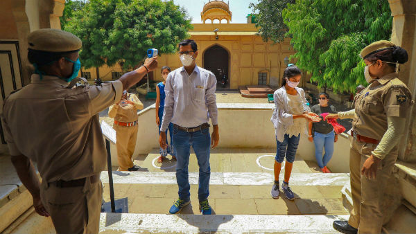 ৬ জুলাই থেকে খুলছে দেশের মিউজিয়াম ও স্মৃতিস্তম্ভ, মেনে চলুন এই নিয়মগুলি ৬ জুলাই থেকে খুলছে দেশের মিউজিয়াম ও স্মৃতিস্তম্ভ, মেনে চলুন এই নিয়মগুলি