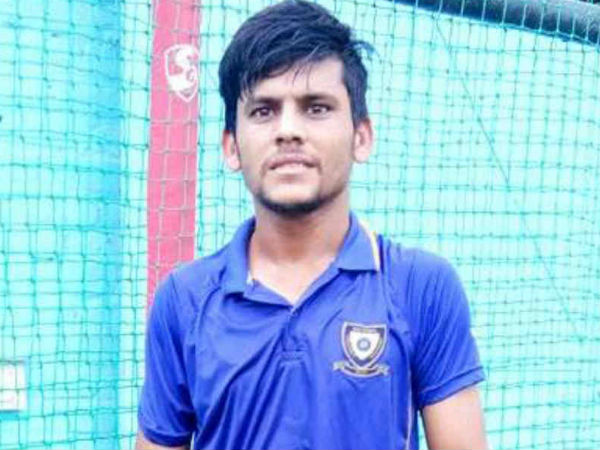 ধোনিকে নিয়ে প্রিয়ম যা বললেন