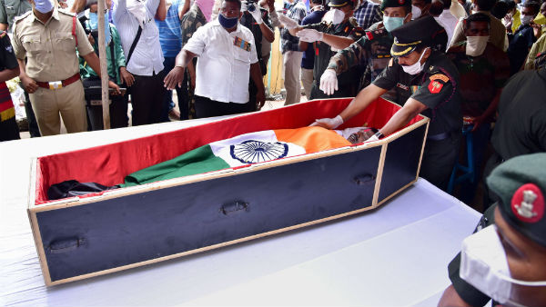 রক্তক্ষয়ী সংঘর্ষে মৃত্যু হয় ২০ জন ভারতীয় সেনার