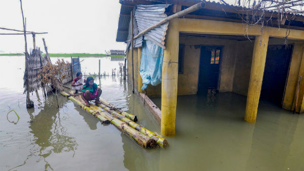 অসমে বন্যা পরিস্থিতির অবনতি