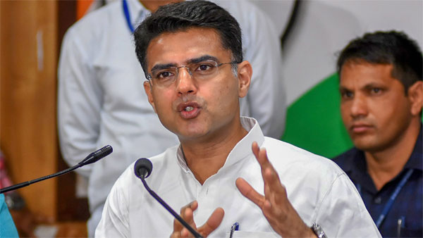 খাতায় কলমে এখনও কংগ্রেসে রয়েছেন সচিন