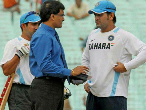 সৌরভ বনাম ধোনি