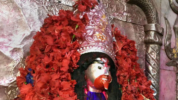 বাড়ছে করোনা সংক্রমণ, ফের বন্ধ হয়ে গেল সতীপীঠ তারাপীঠের মন্দির বাড়ছে করোনা সংক্রমণ, ফের বন্ধ হয়ে গেল সতীপীঠ তারাপীঠের মন্দির