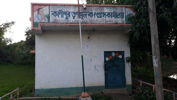 তিন তালার 'তালাক' চাইছেন নেতারা
