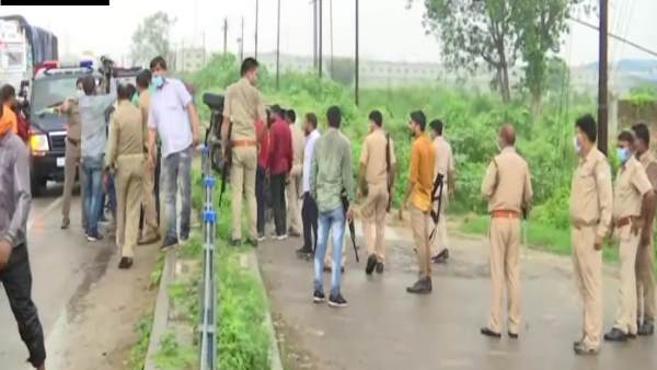 পুলিশ খুনের এক সপ্তাহ বাদেই বিকাশের এনকাউন্টার