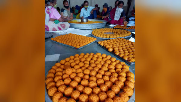 ৫১ হাজার লাড্ডু অযোধ্যায় পৌঁছে গিয়েছে