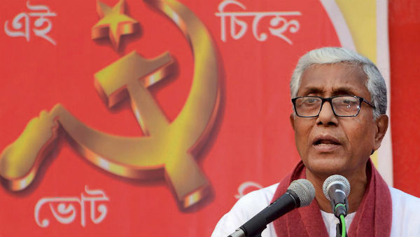 গ্রেফতার মানিক সরকার