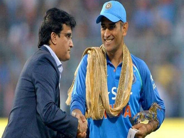 বিসিসিআইয়ের কাছে ধোনি ভক্তদের আবেদন