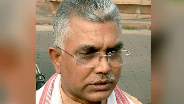 যাঁরা বিদ্যাসাগরের মূর্তি ভেঙেছে, তাঁরা শান্তিনিকেতনকে গুঁড়িয়ে দিচ্ছে