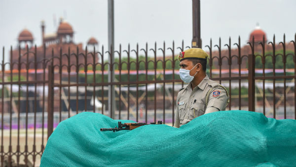 নিরাপত্তার ঘেরাটোপে মুড়ে ফেলা হচ্ছে গোটা দিল্লি