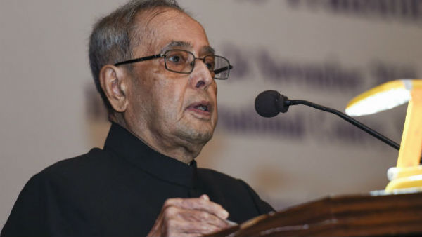 কুর্সি অধরা থাকলেও দায়িত্ব অবিচল প্রণব
