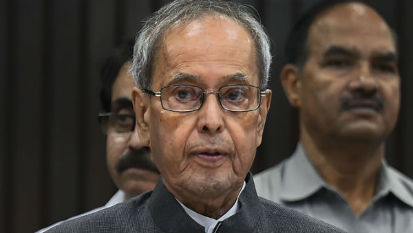 প্রণবই বসতেন কুর্সিতে, রাজীবকে বসানো হয়েছিল